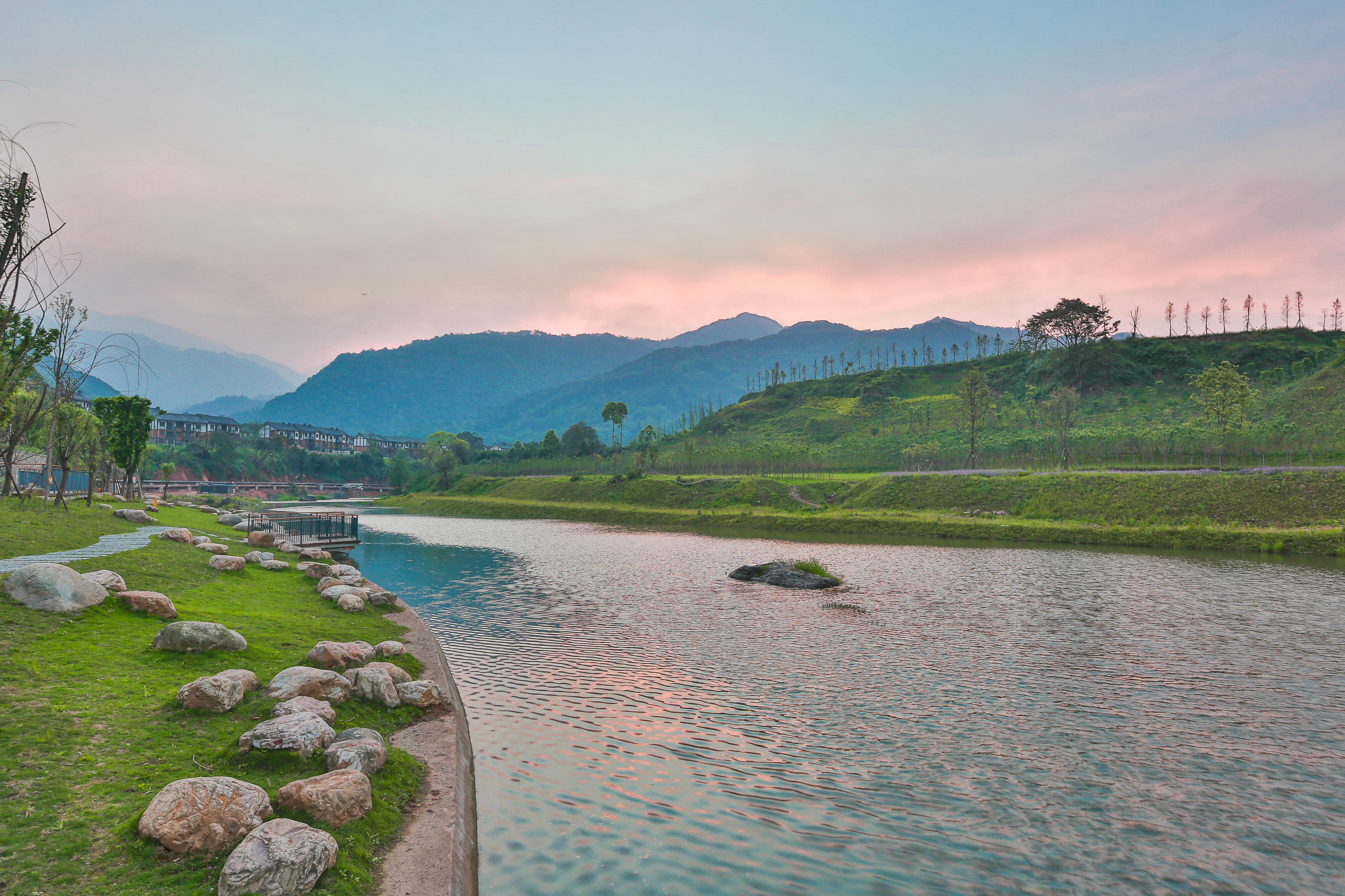 Holiday Inn Express Emei Mountain By Ihg Эмэйшань Экстерьер фото